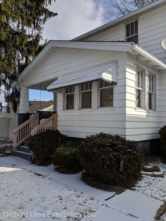Building Photo - 4 br, 1 bath House - 2485 12th St