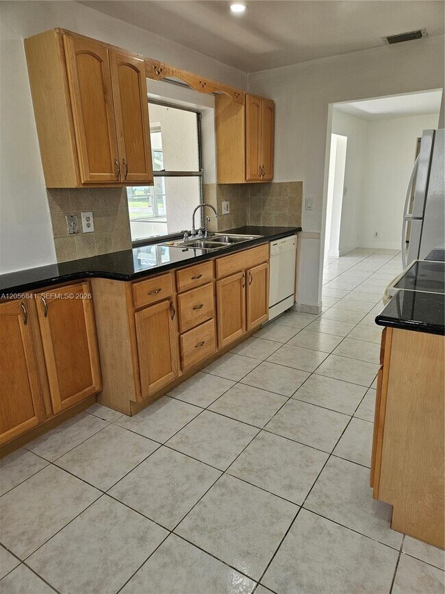 Foto del edificio - 1400 NW 90th Way