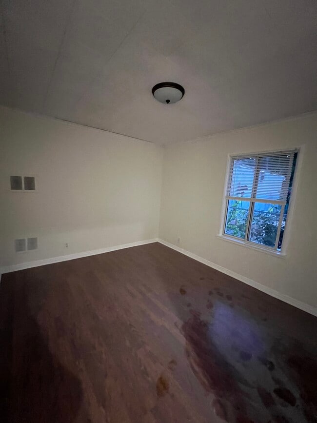 Foto del edificio - 541 Patterson Ave