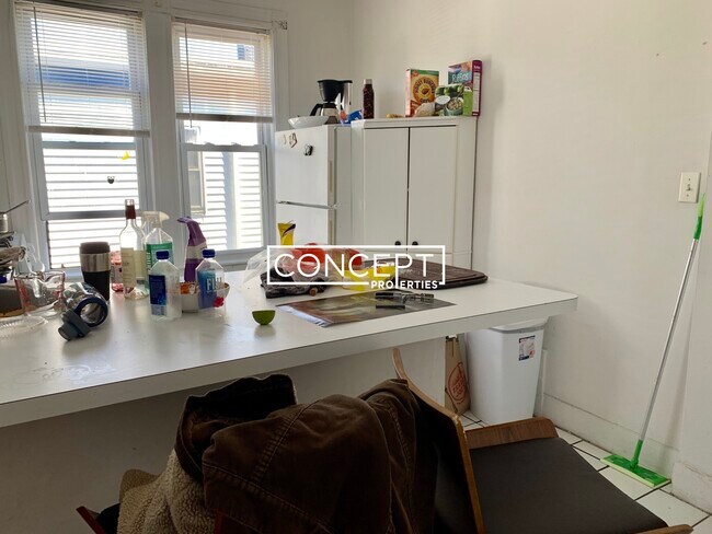 Building Photo - 530 Cambridge St