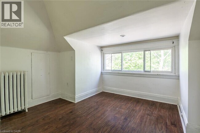 Photo du bâtiment - 11 Proctor Blvd