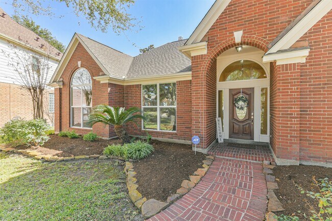 Building Photo - 12511 Grove Hollow Ct