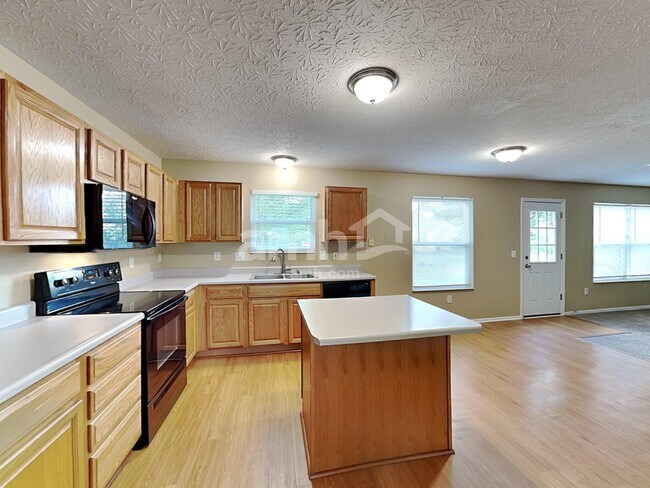 Foto del edificio - 6083 Weber Oaks Dr