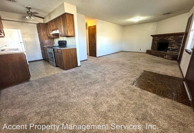 Building Photo - 3 br, 2 bath House - 119 East Canton Street