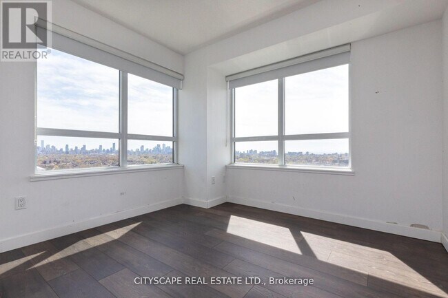 Building Photo - 1420 Dupont St