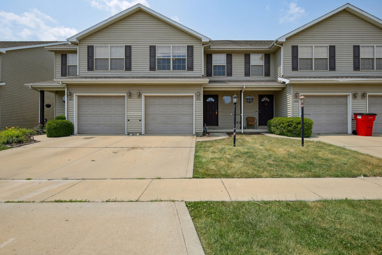 Primary Photo - 3430 Stoneway Ct