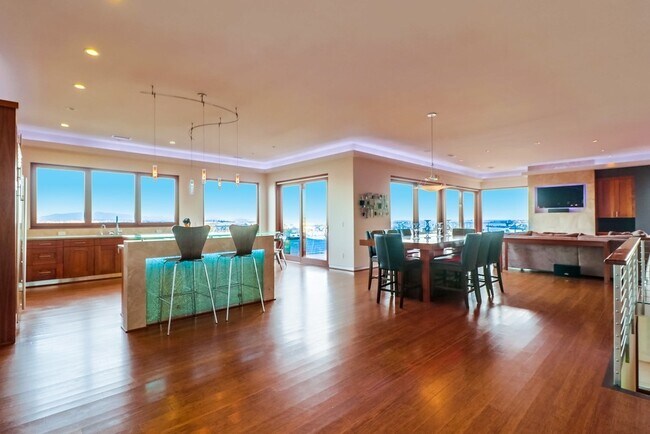 Foto del edificio - 835 Armada Terrace