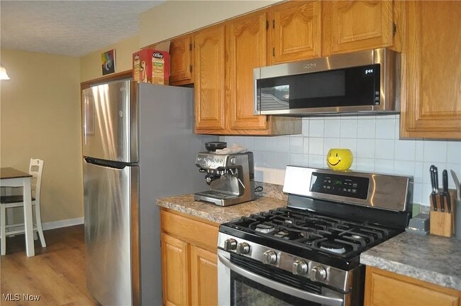 Building Photo - 265 Parkway Dr