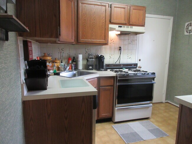 Foto del edificio - 3660 Peachtree Rd NE
