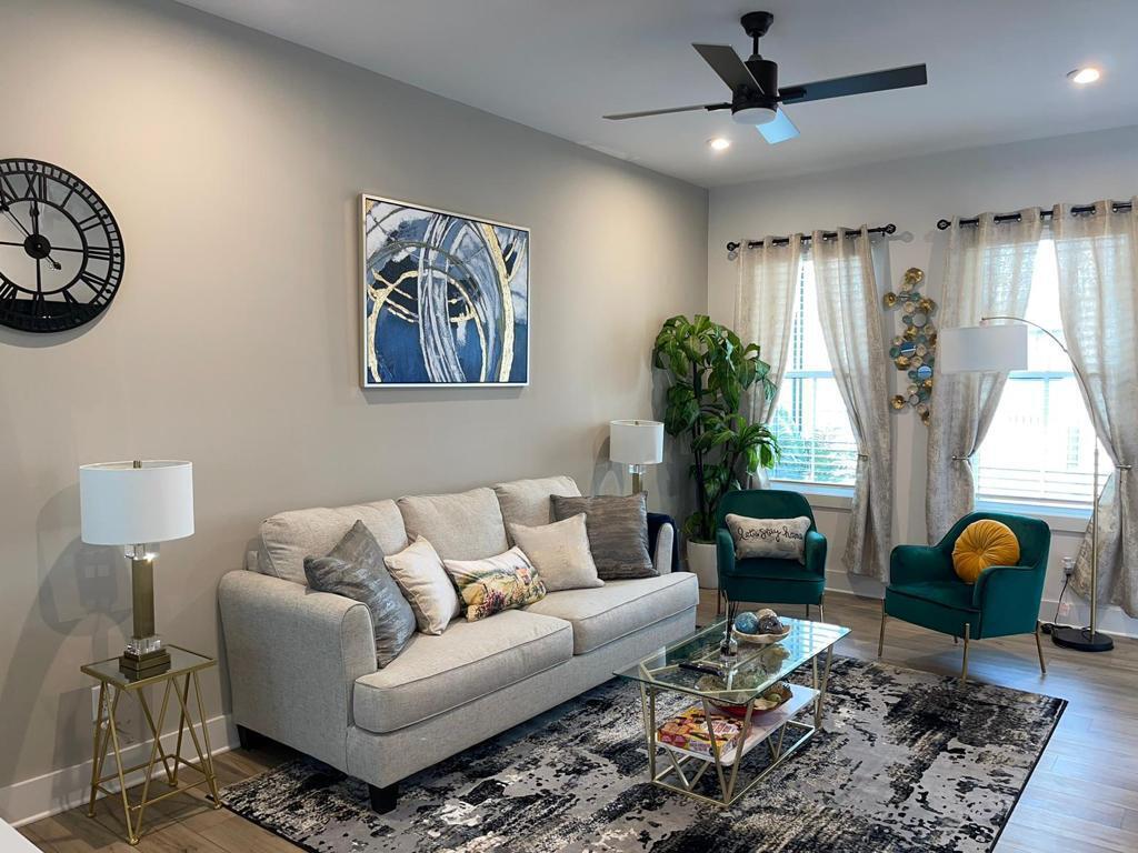 Foto principal - 162 Chestnut Cir