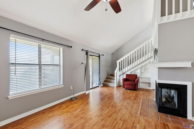 Foto del edificio - 5141 Butter Creek Ln