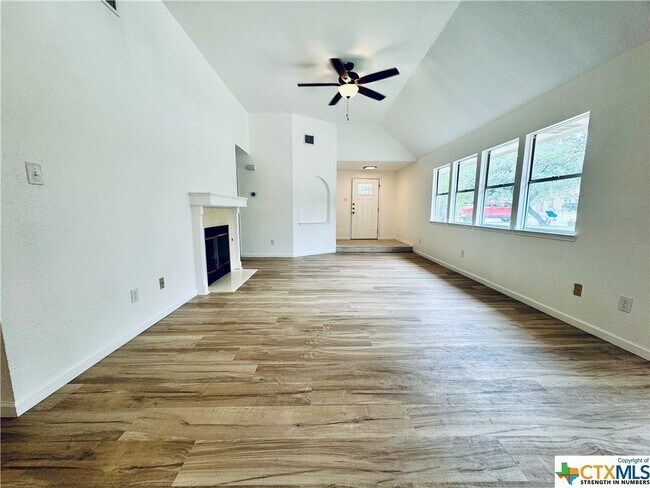 Building Photo - 1512 Laurel Glen Blvd