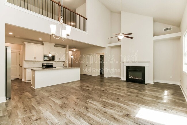 Photo - 140 Stewart Glen Dr House
