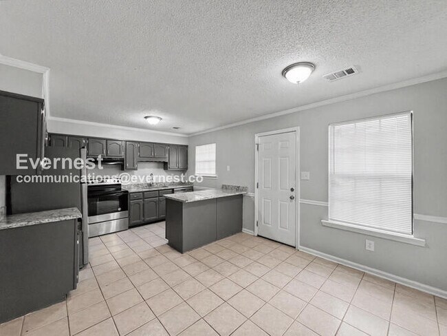 Building Photo - 10005 Riggan Dr