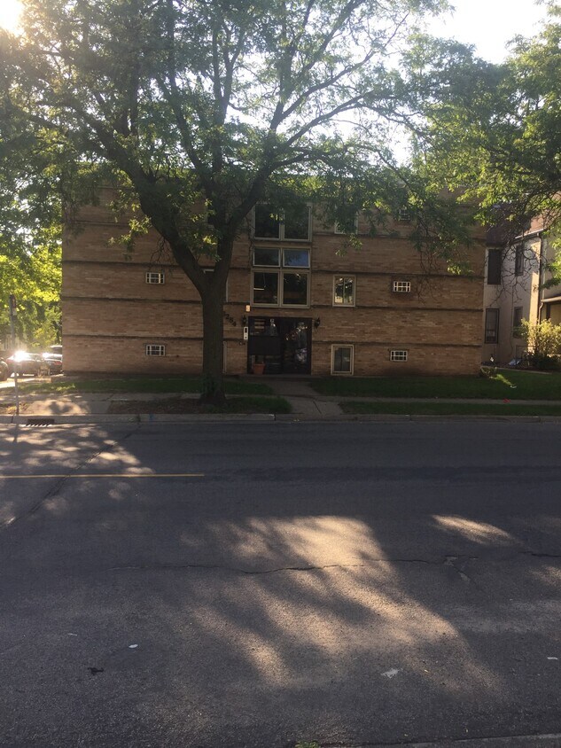 3254 Bloomington Ave, Mpls - 3254 Bloomington Ave