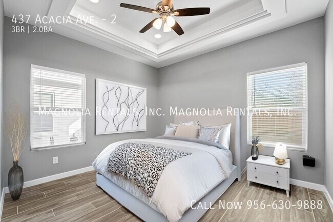 Building Photo - 437 E Acacia Ave