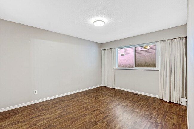 Building Photo - 19438 Hammond Rd