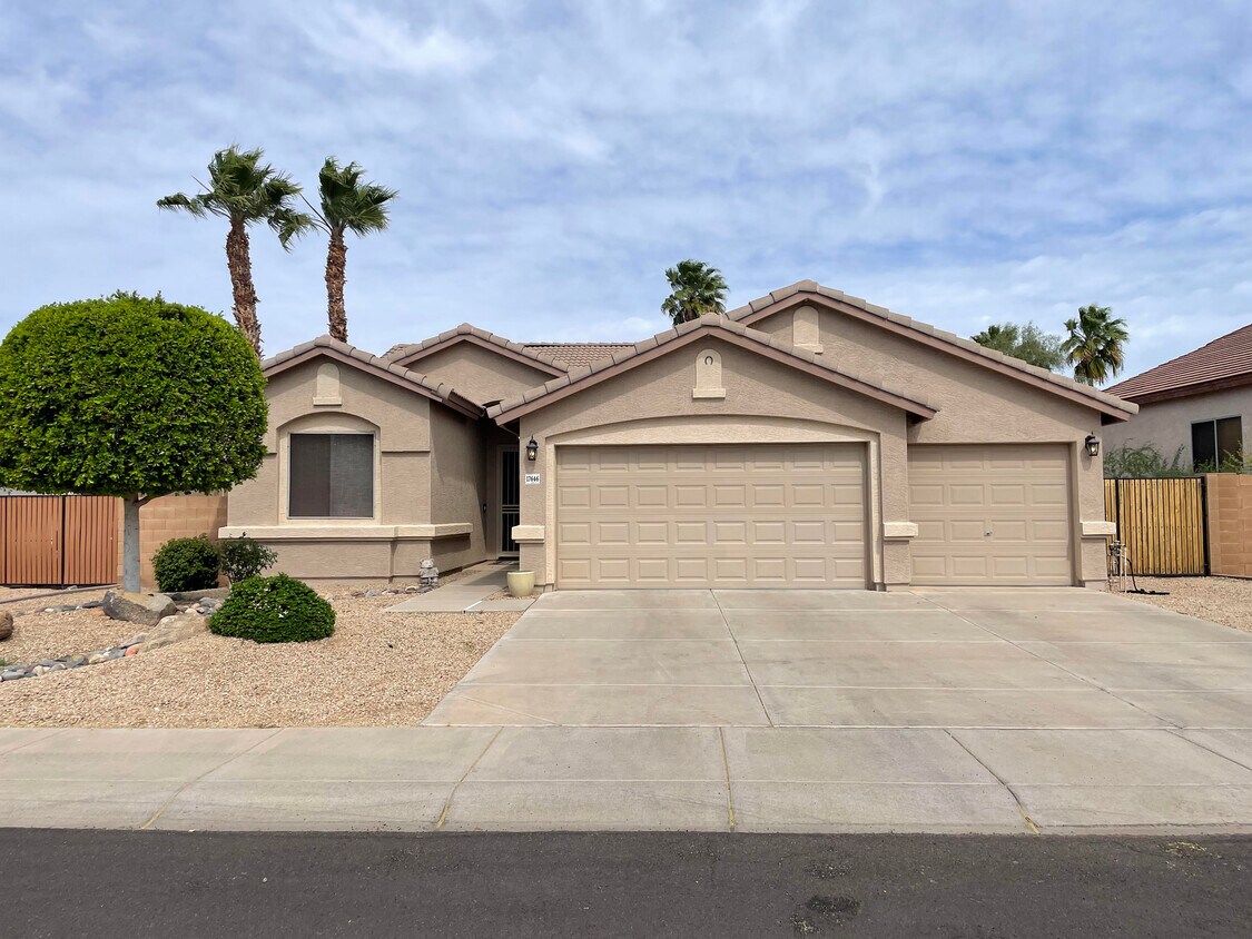 Primary Photo - 17646 N 168th Dr
