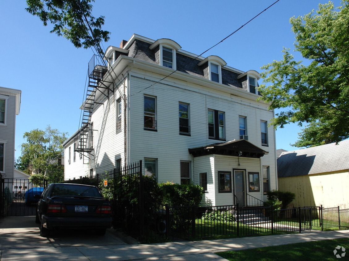 Primary Photo - 20 Broad Ave