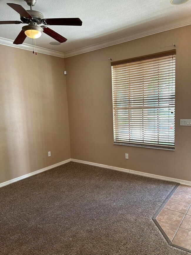 Building Photo - 3 Bedrooms 2.5 Bath Townhome in Windermere...