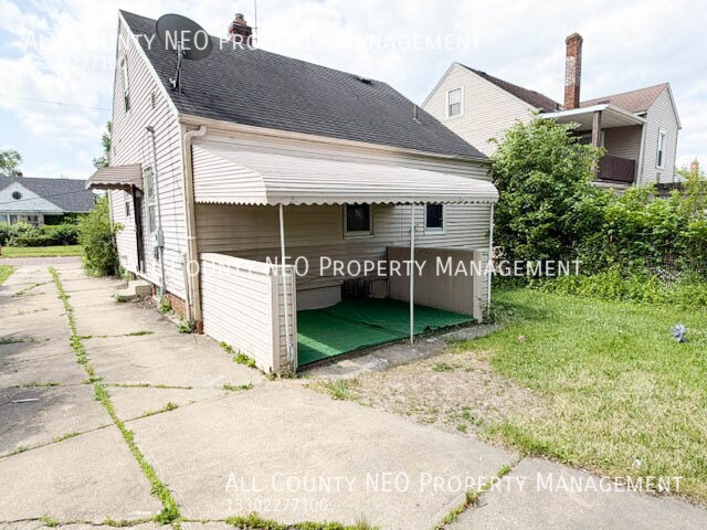 Foto del edificio - 16409 Cloverside Ave