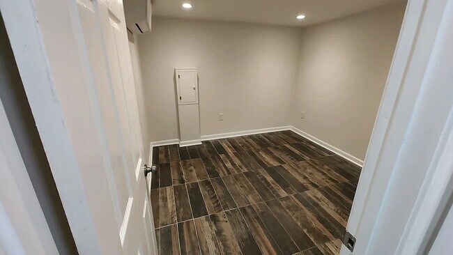 Foto del edificio - 1406 3rd St NW