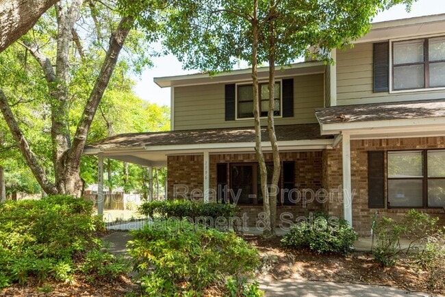 Photo - 1196 Julian Clark Rd House