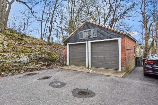 Foto del edificio - 27 Oak St