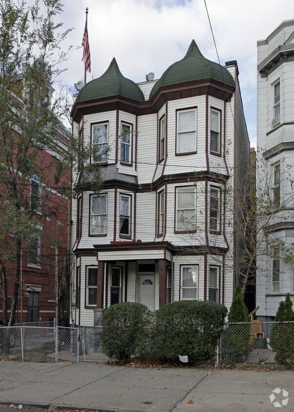 Primary Photo - 116 Duncan Ave