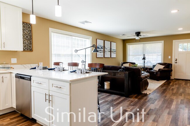 Foto del edificio - 32 Siesta Ln