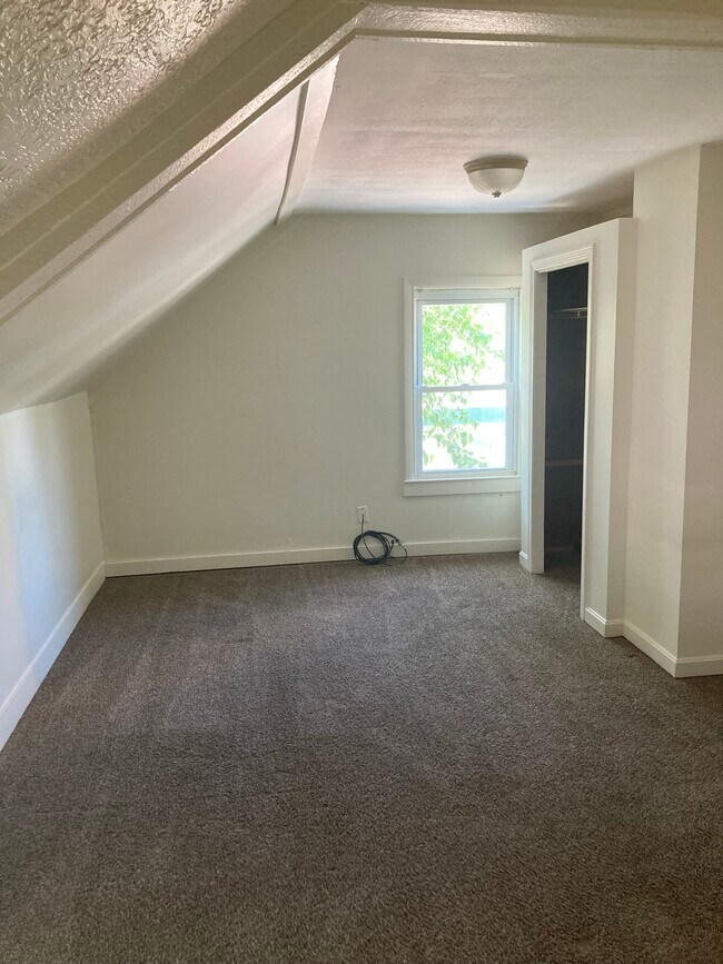Dormitorio - 33 Tyler St