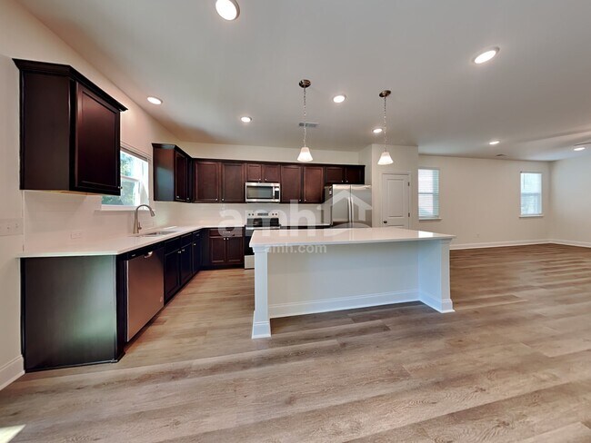 Foto del edificio - 1617 Lamplighter Ln