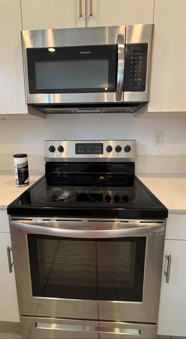 Building Photo - 24601 SW 119th Pl