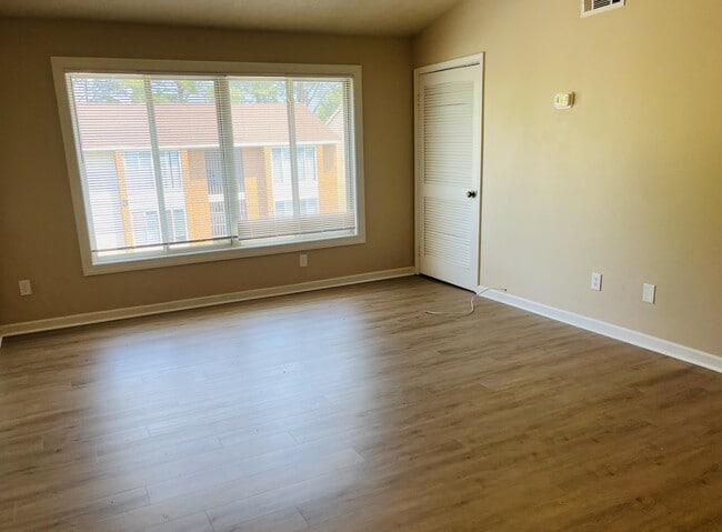 Photo - 36 Pacific Dr (Hampton, VA) Townhome