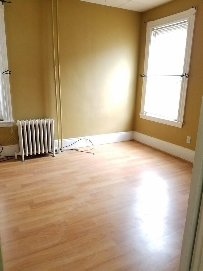 Foto del edificio - 214 Brookline St