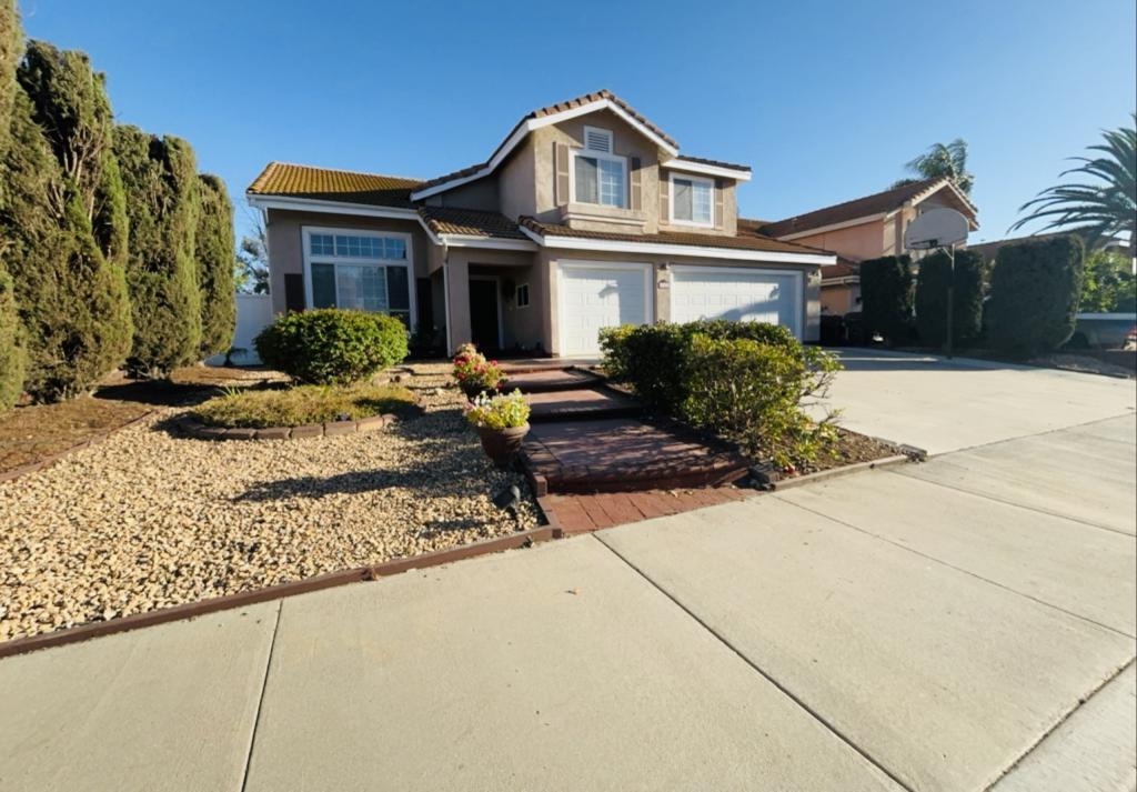 Foto del edificio - 22681 Belaire Dr