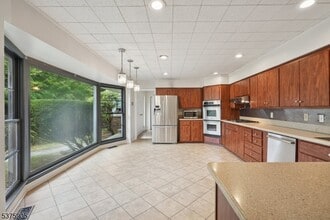 Building Photo - 18 Dorison Dr