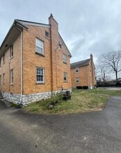 Building Photo - 146 Shawnee Pl