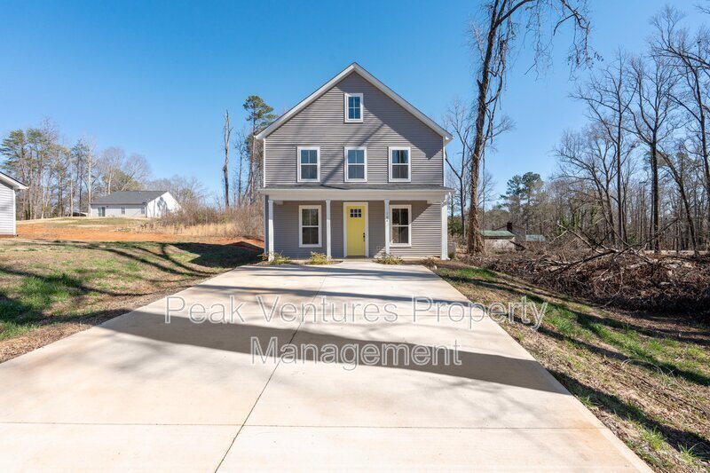 Primary Photo - 104 Norbert Ln