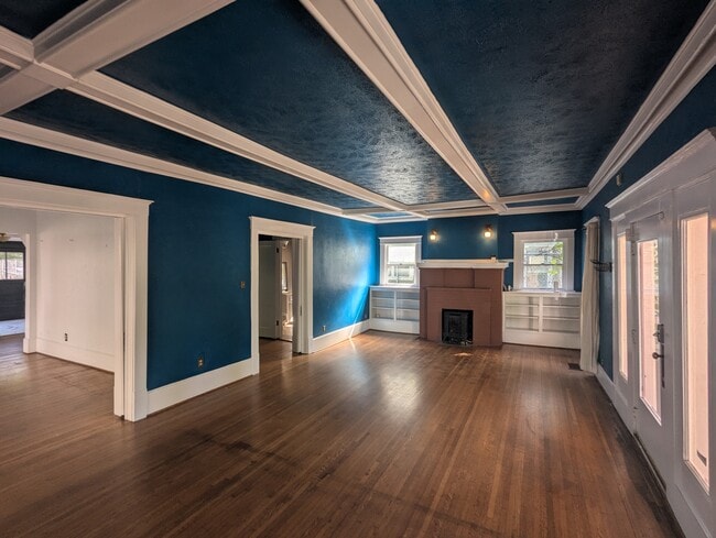 Sala de estar / Entrada - 4526 Reiger Ave