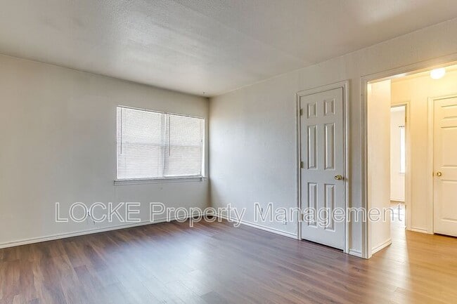 Building Photo - 3417 S University Dr