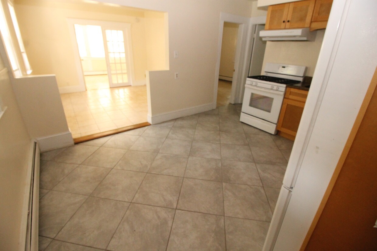 81 Bow St, Lexington, MA 02420 Apartments in Lexington, MA