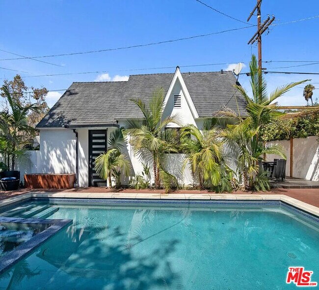 Foto del edificio - 465 S Mansfield Ave