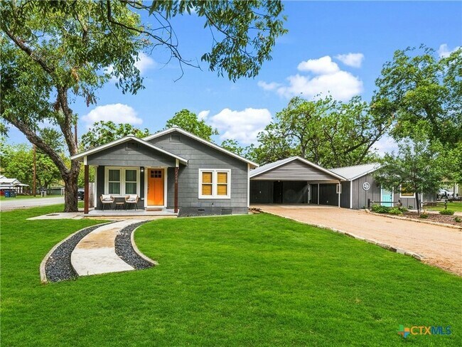 Foto del edificio - 2288 Gruene Rd
