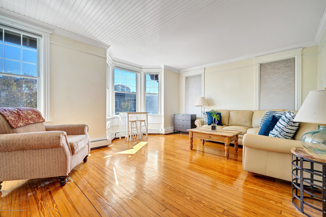 Foto principal - 1115 3rd Ave