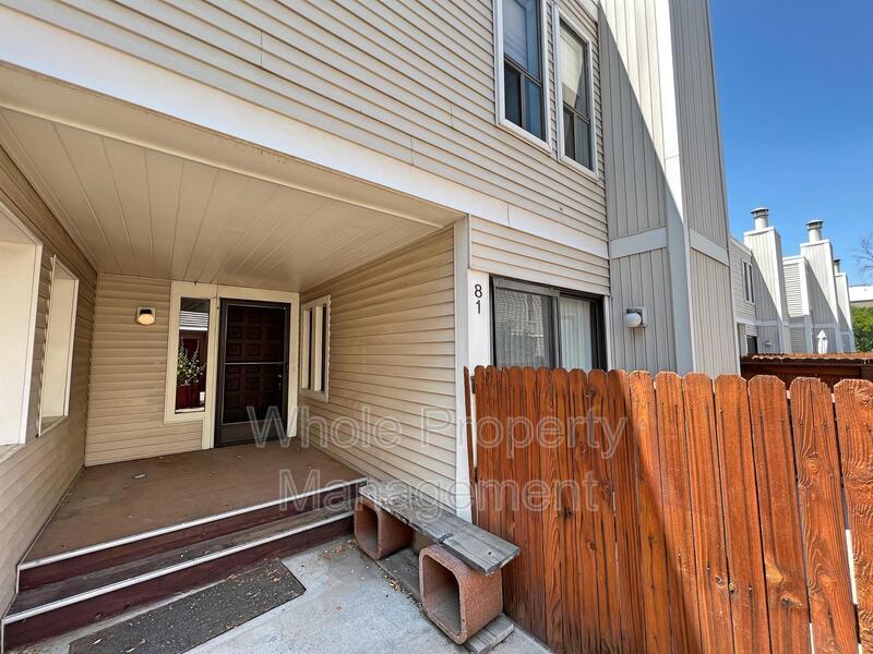 Primary Photo - 1050 S Monaco Pkwy