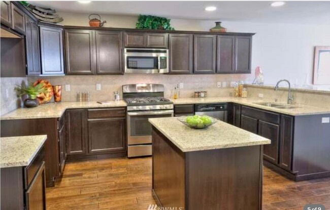 Foto del edificio - 4827 156th St SW