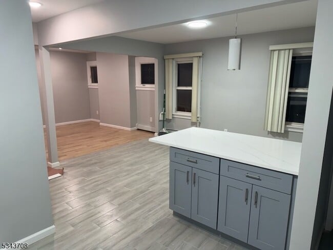 Photo - 32 Hornblower Ave Apartment