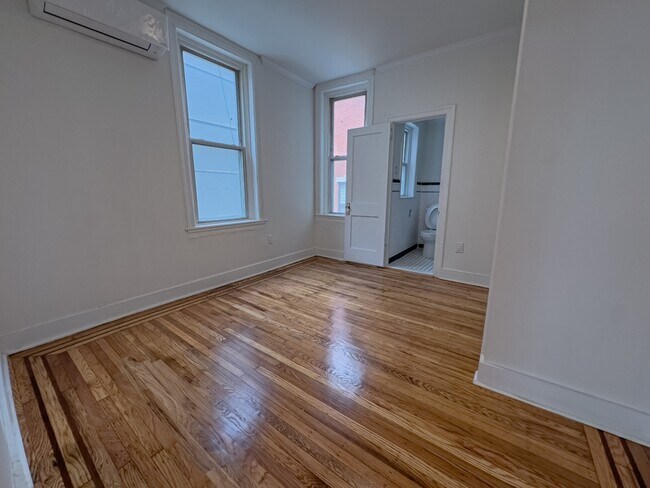 Foto del edificio - 1223 N Franklin St