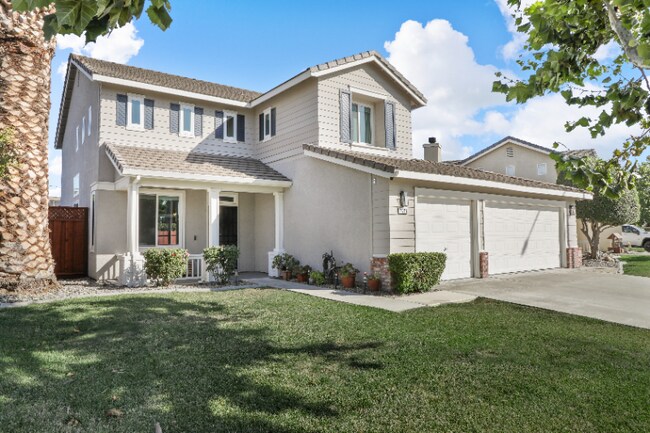 Building Photo - 2201 Bridle Creek Cir